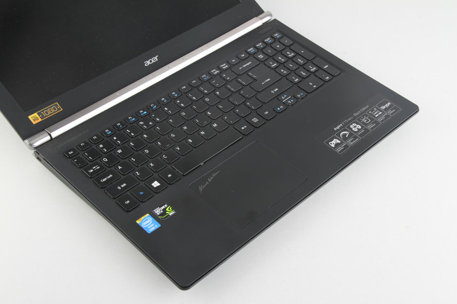 bryder ud shilling ryste Acer Aspire V Nitro VN7-591G Disassembly and SSD, RAM, HDD upgrade guide |  MyFixGuide.com
