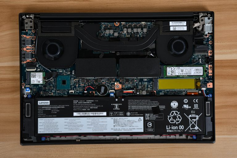 Lenovo ThinkPad X1 Extreme Disassembly (RAM, SSD upgrade options)