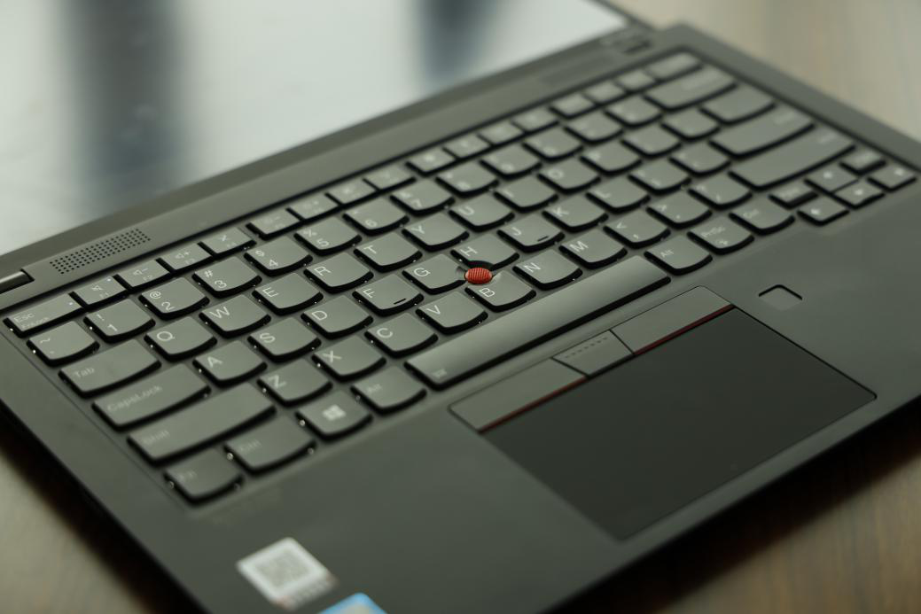Lenovo ThinkPad X1 Carbon Gen 7 Review