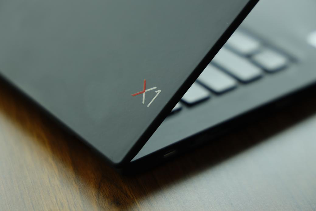 Lenovo ThinkPad X1 Carbon (7th Gen, 2019) - Full Review and Benchmarks