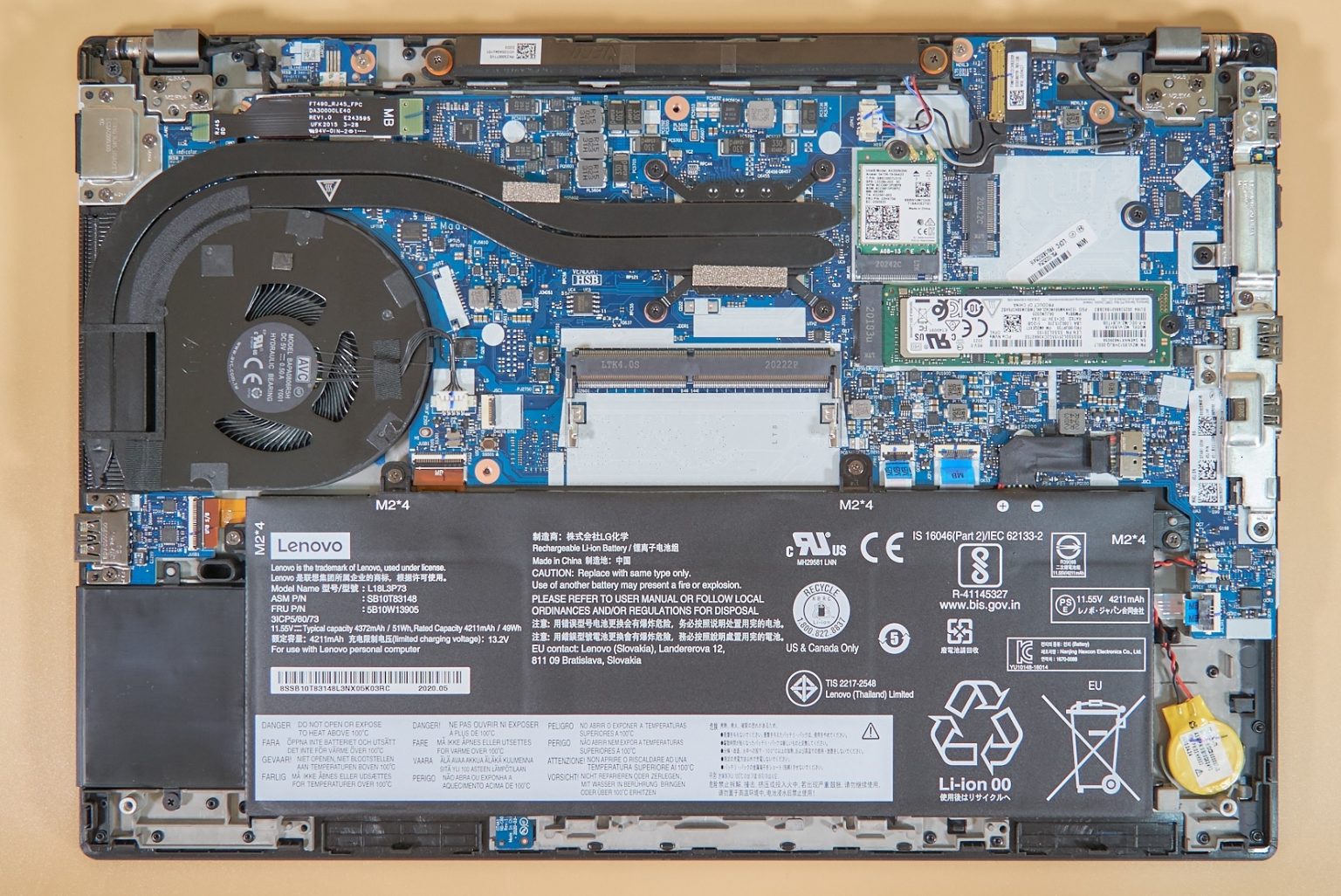 Lenovo ThinkPad T14 Disassembly (RAM, M.2 SSD, 4G, 5G upgrade options)